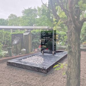 Grafmonument met glas Grafsteen met glas