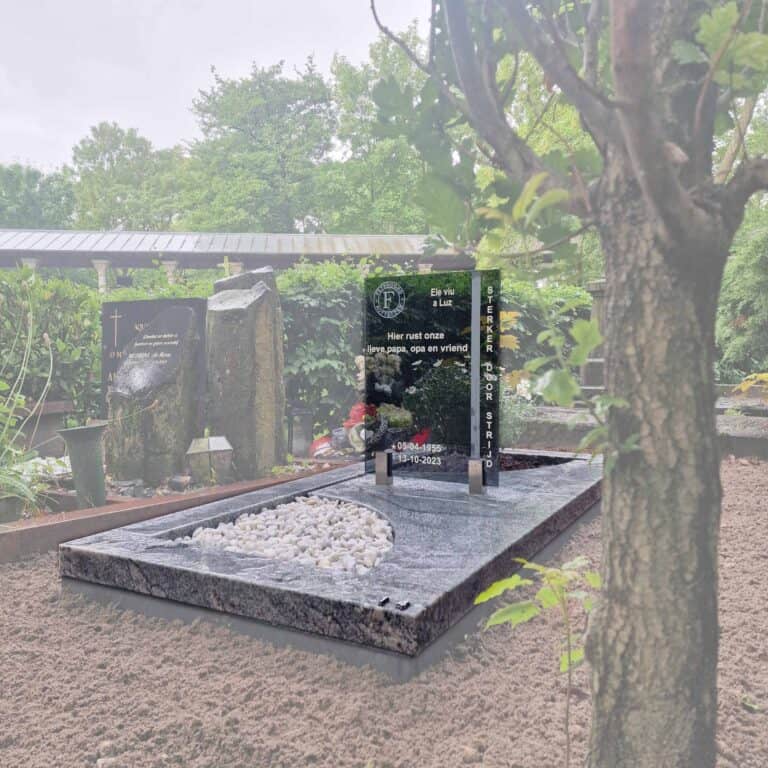 Grafmonument met glas Grafsteen met glas